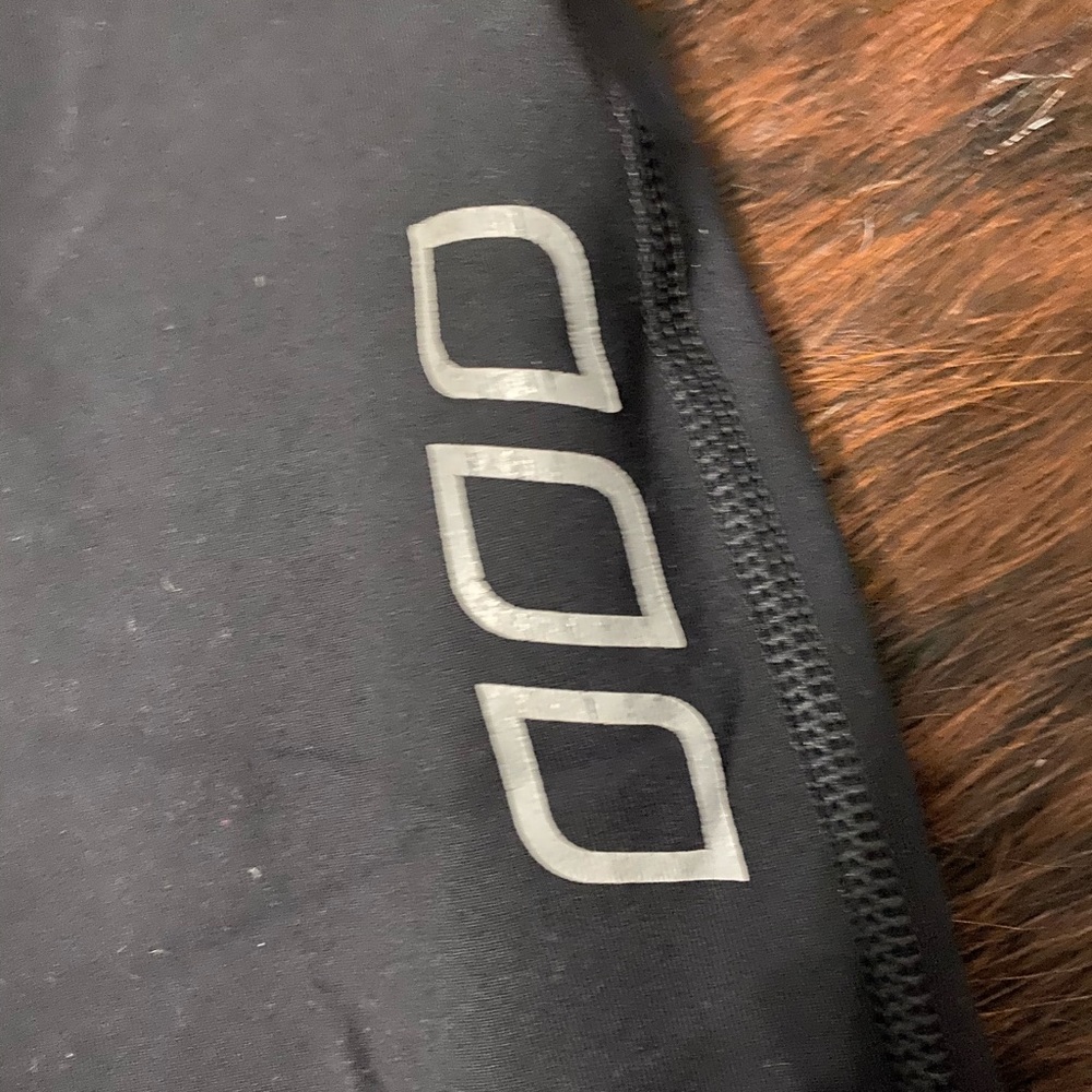 Lorna Jane Performance Capris - image 6